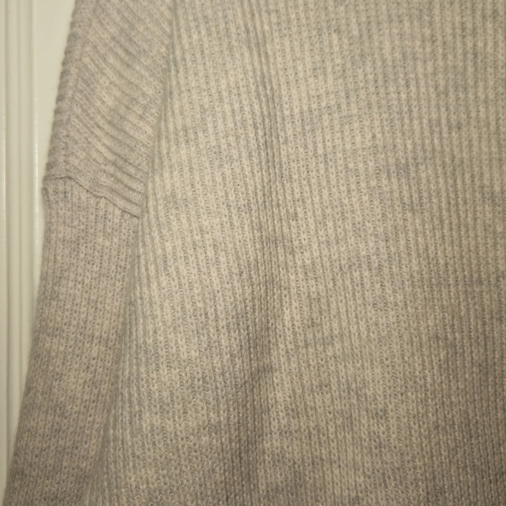 Athleta Women's Beige Wool/Cashmere Blend Sweater - Picture 6 of 7